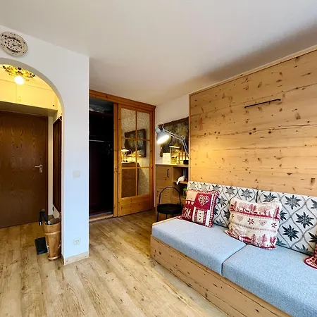 Haus Baur, Dorfstadl 37 Oder Heustadl 38 Oberstdorf