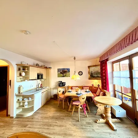 Apartment Latscha *